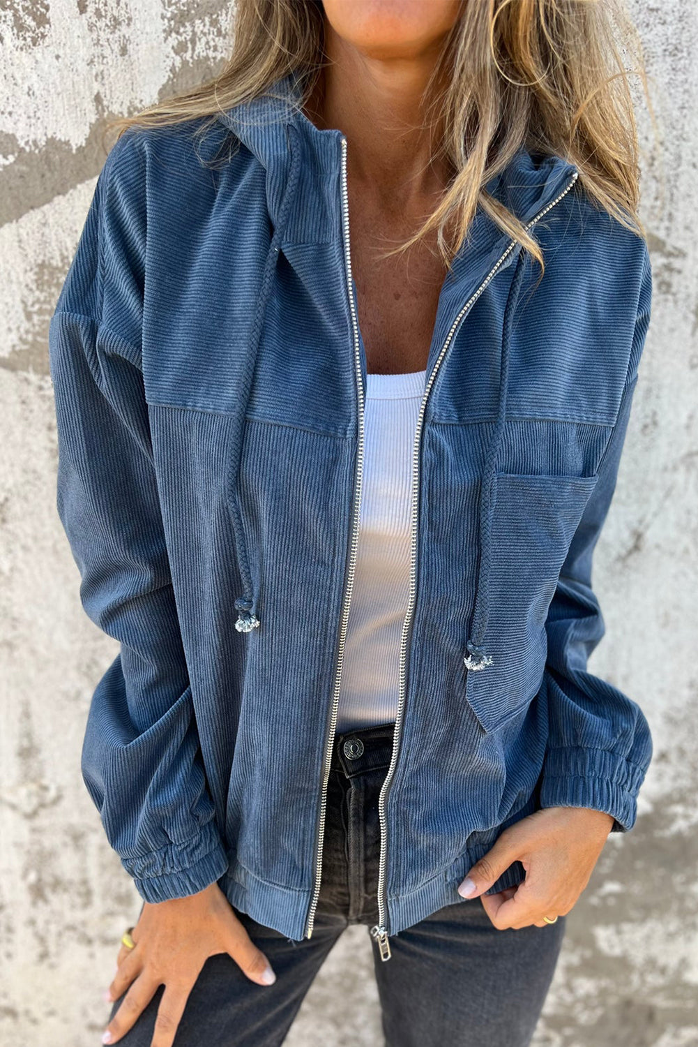 Hoodie in Teal mit verstellbarem Kordelzug