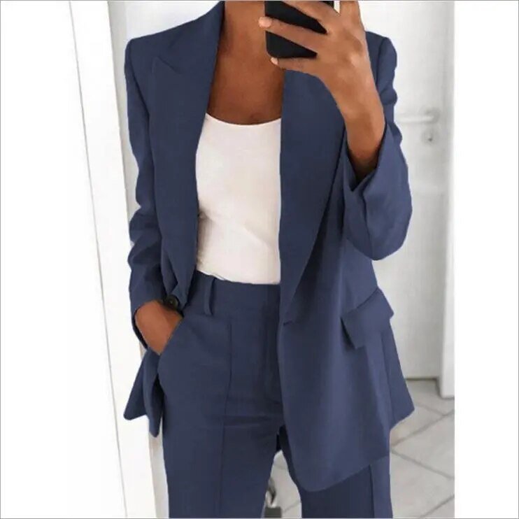 Set aus Blazer und weit geschnittener Hose