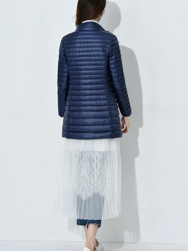 Leichte Damen-Daunenjacke mit individueller Anpassung