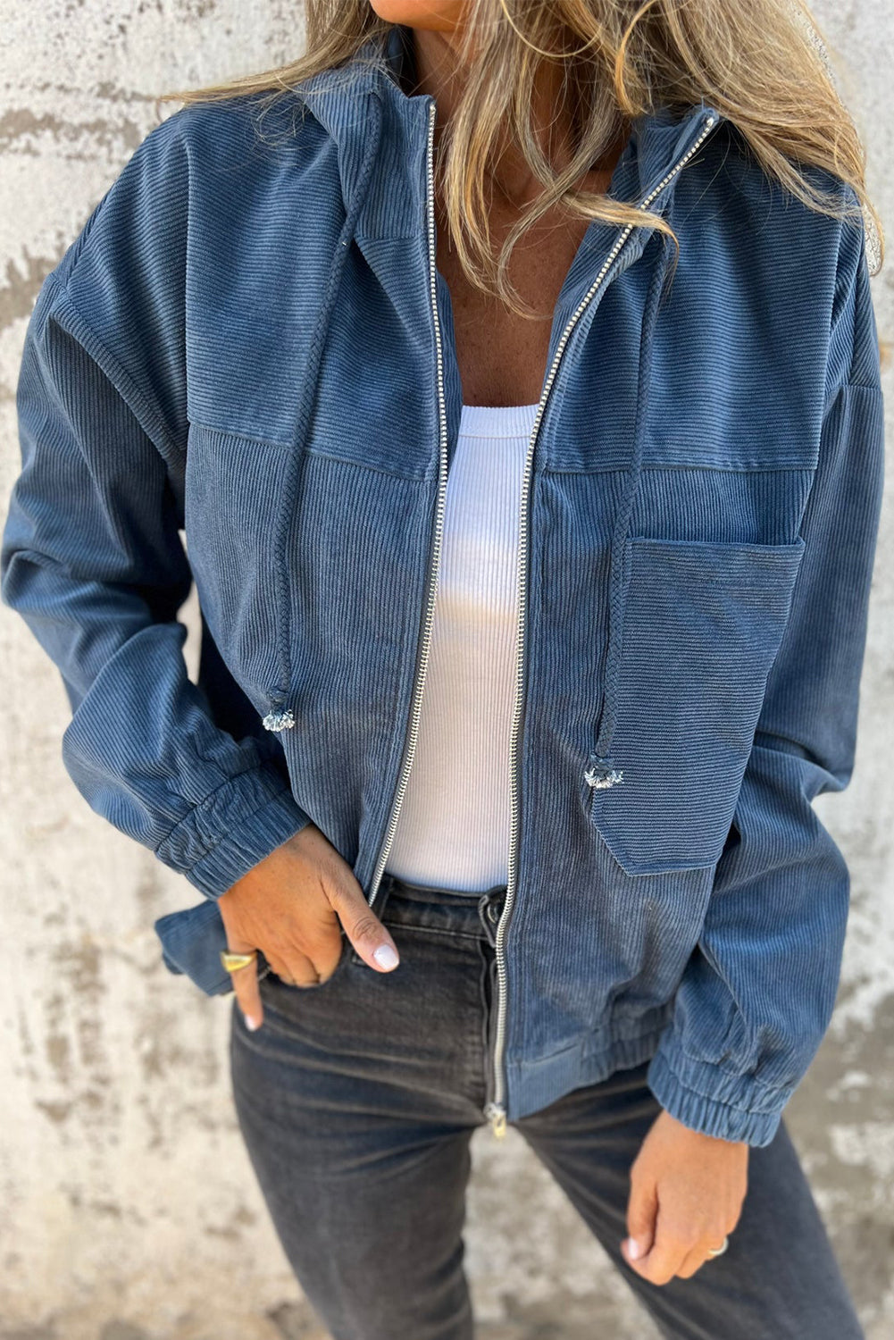 Hoodie in Teal mit verstellbarem Kordelzug