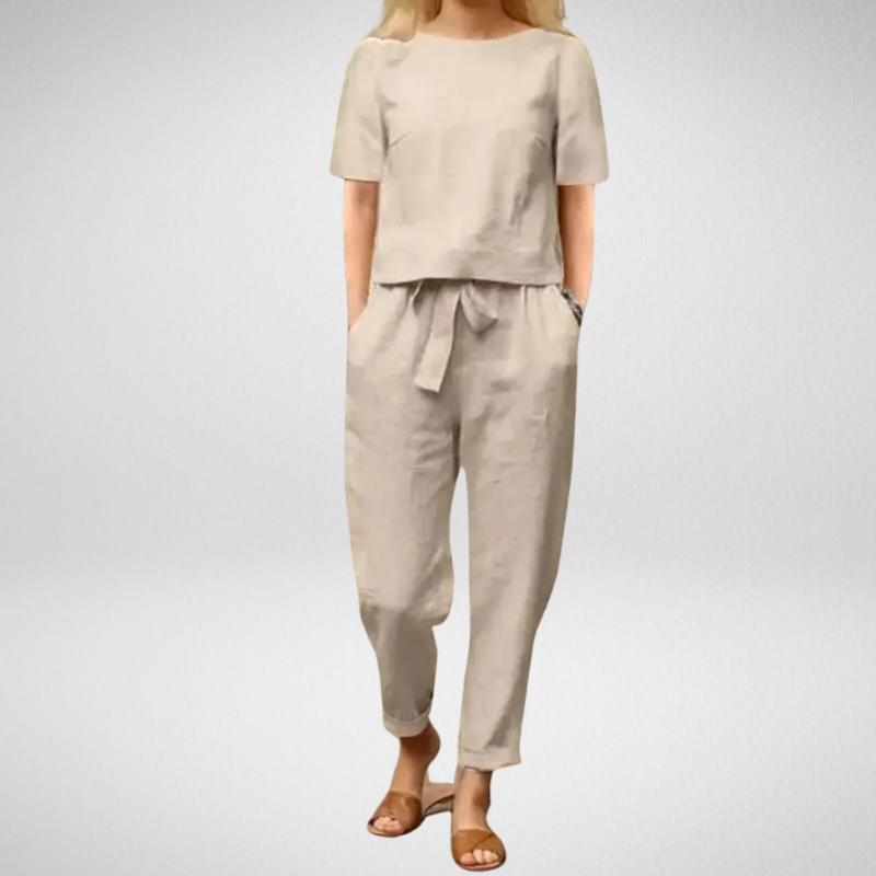 Stylisches Sommer-Ensemble