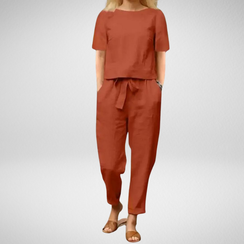 Stylisches Sommer-Ensemble